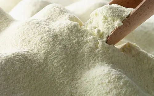 脱脂奶粉有营养吗 全脂奶粉和脱脂奶粉的区别