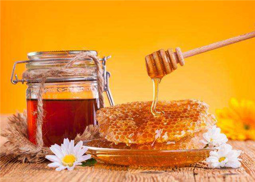 蜂蜜不能和什么食物一起吃 蜂蜜的饮食禁忌