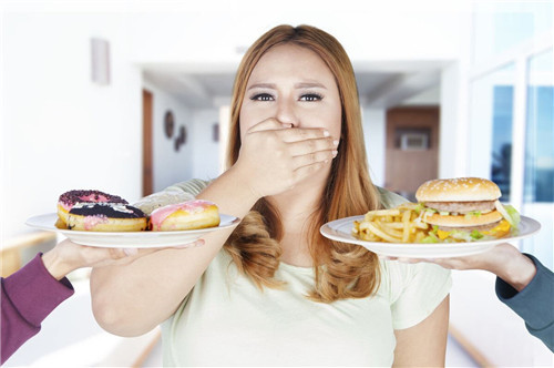 节食能不能减肥 其实吃饱了减肥效果更好
